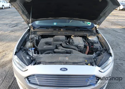 2014 Ford Fusion Hybrid Se z USA, uszkodzony, nr VIN 3FA6P0LU4ER242422